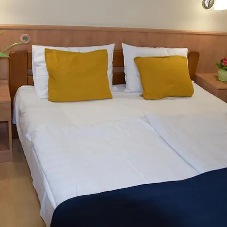 Zoeld Zona Ueduelo Bed & Breakfast 3*