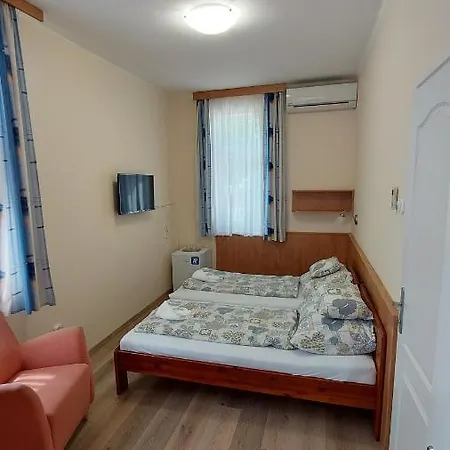 Zóna üdülő Bed and breakfast Zamárdi