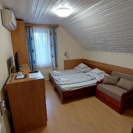 Bed and breakfast Zóna üdülő