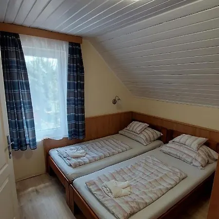 Zóna üdülő Bed and breakfast Zamárdi