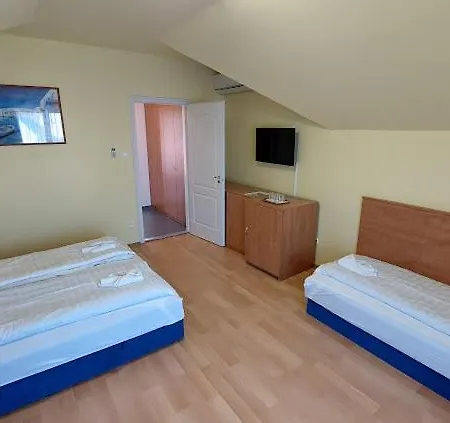 Bed and breakfast Zóna üdülő Zamárdi