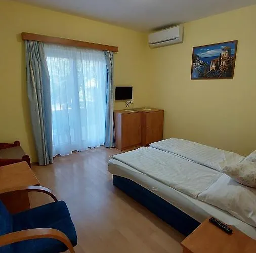 Zoeld Zona Ueduelo Nocleg ze śniadaniem Zamárdi