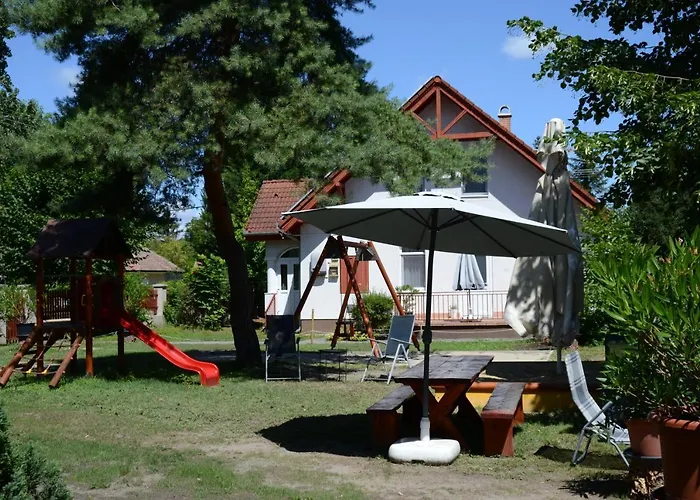 לינה וארוחת בוקר Zoeld Zona Ueduelo זמראדי