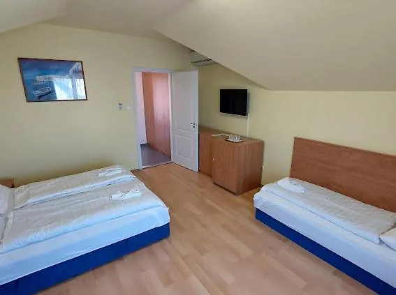 ベッド・アンド・ブレックファスト Zoeld Zona Ueduelo Zamárdi